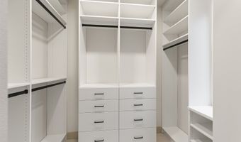 8830 NW 35th St, Ankeny, IA 50023