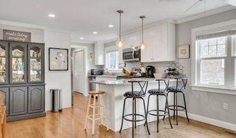15 Spinney St 1, Boston, MA 02132