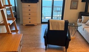 1209 Capella St, Newport, RI 02840