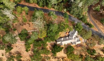 1105 White Oak Dr, Santa Rosa, CA 95409