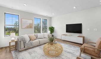 43841 VENETIAN Sq, Ashburn, VA 20147