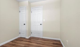 12 Stonehill Dr 1, Alloway, NJ 07462
