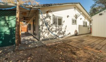 689 Gardner Ln, Angels Camp, CA 95222