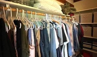 577 Schluersburg Rd, Augusta, MO 63332