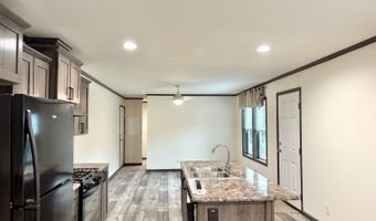 389 Tulip Ln E, Altoona, WI 54720