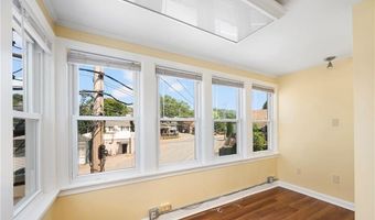 15 Thomas St, North Providence, RI 02911