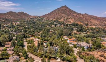 28845 Countryside Dr, Agoura Hills, CA 91301