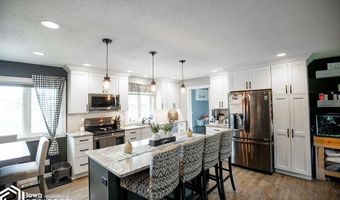 207 S Colby St, Algona, IA 50511