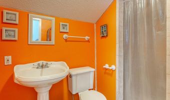 100 14th St, Apalachicola, FL 32320
