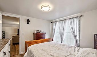55 S Main St, Alburgh, VT 05440