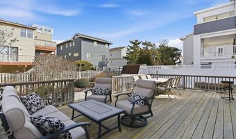 23 5th St, Beach Haven, NJ 08008