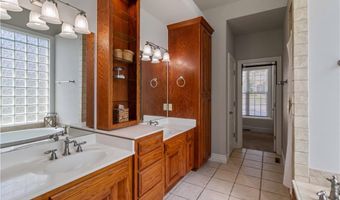 3906 NE Cadbury Ave, Bentonville, AR 72712