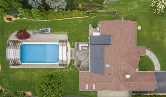 104 Kay Blvd, Newport, RI 02840