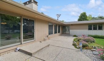 2110 Ashmore Dr, Ames, IA 50014