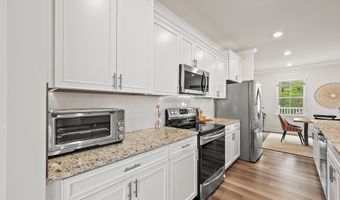 12428 SEA OAKS Ln 4, Berlin, MD 21811