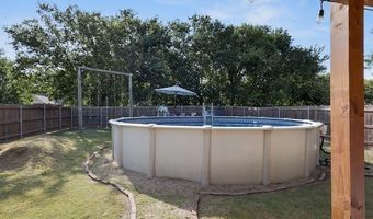 207 N Hubbard St, Alvord, TX 76225