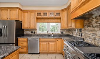 43232 WAYSIDE Cir, Ashburn, VA 20147