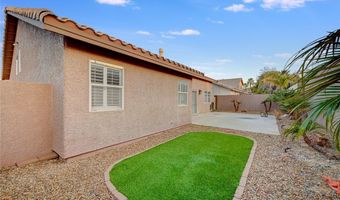 82 Moonlight Village Ln, Henderson, NV 89012