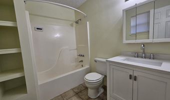 6335 Kimbrough Blvd, Biloxi, MS 39532