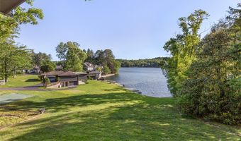 905 Cold Mountain Rd, Lake Toxaway, NC 28747