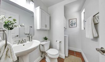 4777 Seminole Dr 118, San Diego, CA 92115