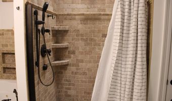 120 Cotton St, Belle Chasse, LA 70037