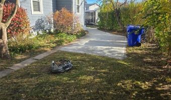 106 Andover St, North Providence, RI 02904