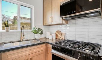 3521 60th St W, Los Angeles, CA 90043