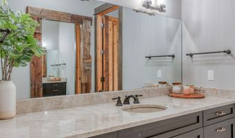 30 Bear Dance Vlg, Bigfork, MT 59911
