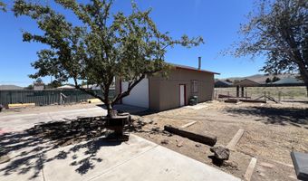 1055 Shadow Ln, Fernley, NV 89408