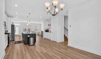 7449 ROCKY CREEK Ter, Annandale, VA 22003