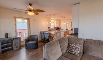 5919 Lake Rd W, Ashtabula, OH 44004