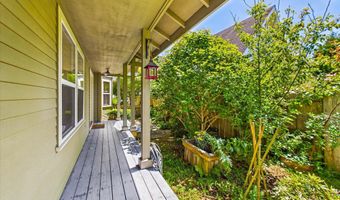 2966 Janes Creek Dr, Arcata, CA 95521