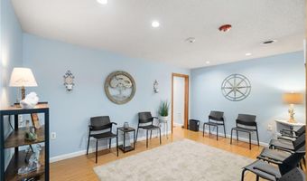 970 Hope St, Bristol, RI 02809