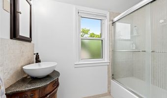 118 Allenhurst Rd, Amherst, NY 14226