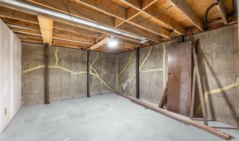 911 N Wirth St, Augusta, KS 67010