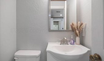 522 S SHORE Dr, Amarillo, TX 79118
