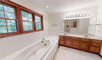 80 Hillcrest Estates Dr, Batesville, IN 47006