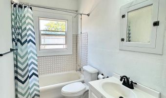 905 N 6th St, Alpine, TX 79830
