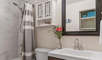 140 UWAPO Rd 58-204, Kihei, HI 96753