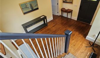 209 Coggeshall Ave, Newport, RI 02840