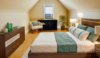 34 W 41ST St 2, Bayonne, NJ 07002