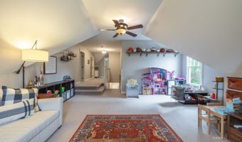 4 Maple Grove Way, Athens, OH 45701