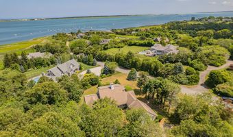 93 Harris Meadow Ln, Barnstable, MA 02630