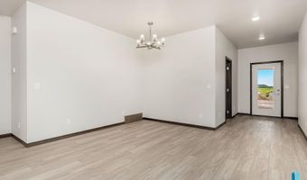 2408 E Brek St, Brandon, SD 57005