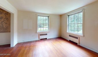 808 W South St, Ahoskie, NC 27910