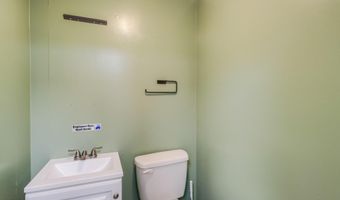 2643 Executive Pl, Biloxi, MS 39531