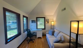 382 Lighthouse Rd, Aquinnah, MA 02535