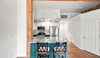 55 W Livingston Ave 203, Columbus, OH 43215