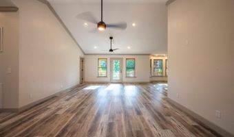 405 Lumpkin Dr, Batesville, AR 72501